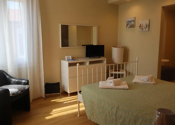 Pace D'oro 住宿加早餐酒店 Argelato